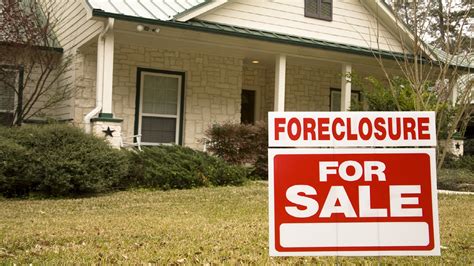 Buy Foreclosed Homes For These Unique Advantages •